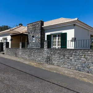 https://casa-nunes.madeira-islandshotels.com