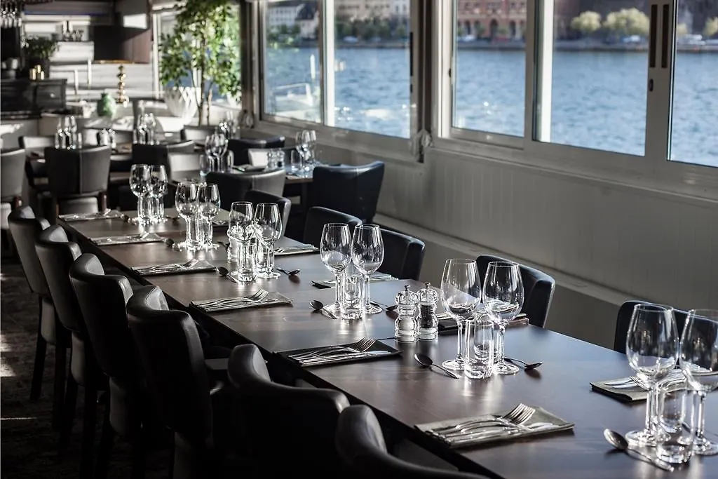 Botel Maelardrottningen Yacht Hotel Stockholm
