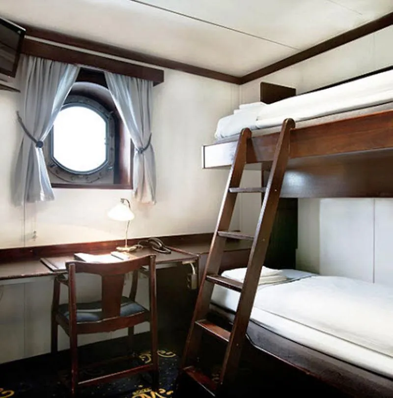 Botel Maelardrottningen Yacht Hotel Stockholm
